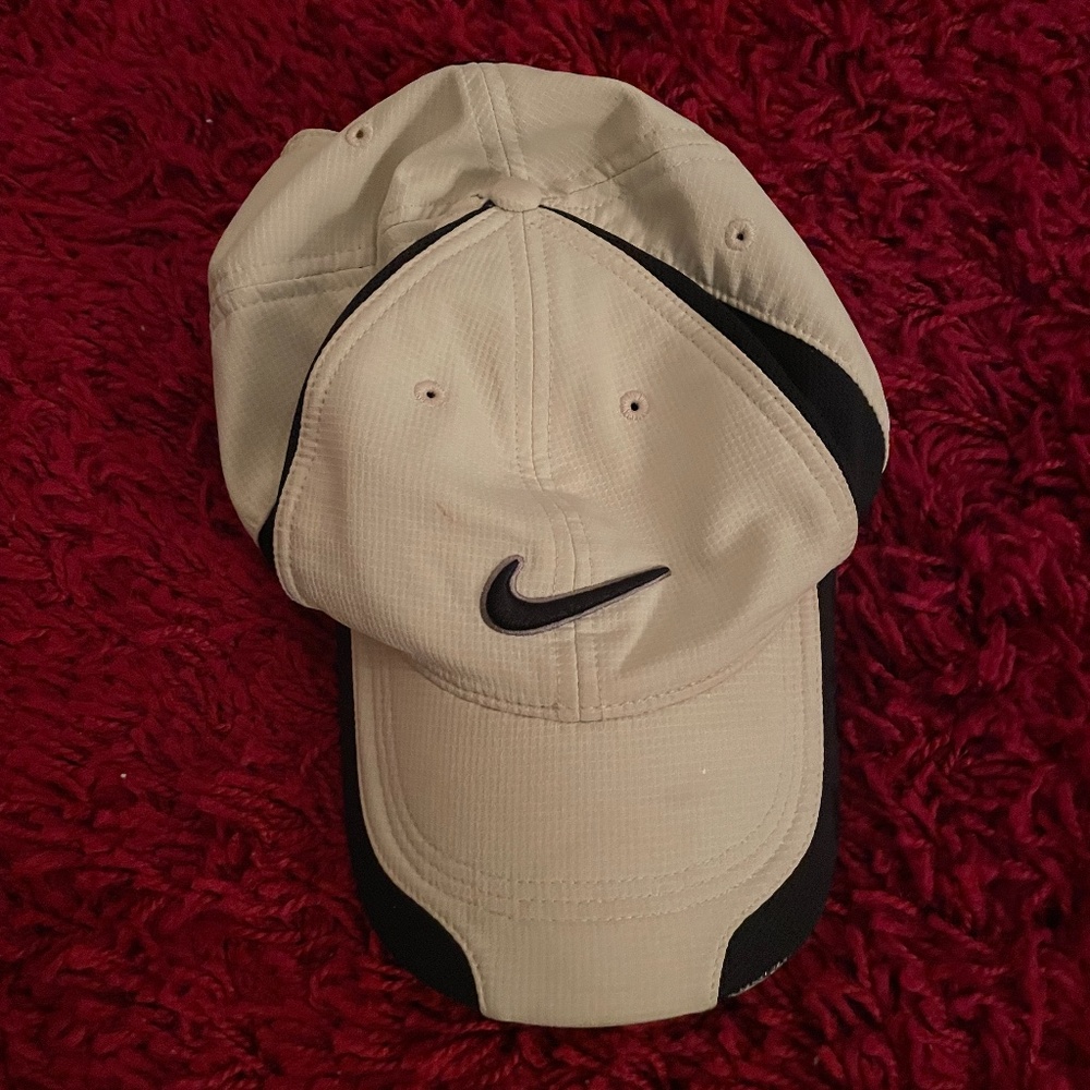 Vintage Nike Golf Hat - Beige (Unisex)